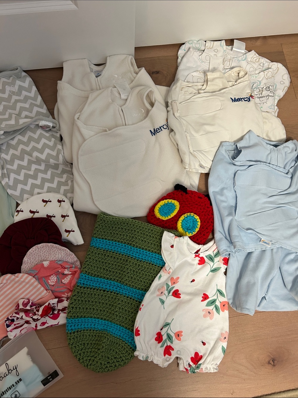 Newborn Bundle - Picture 3 of 4